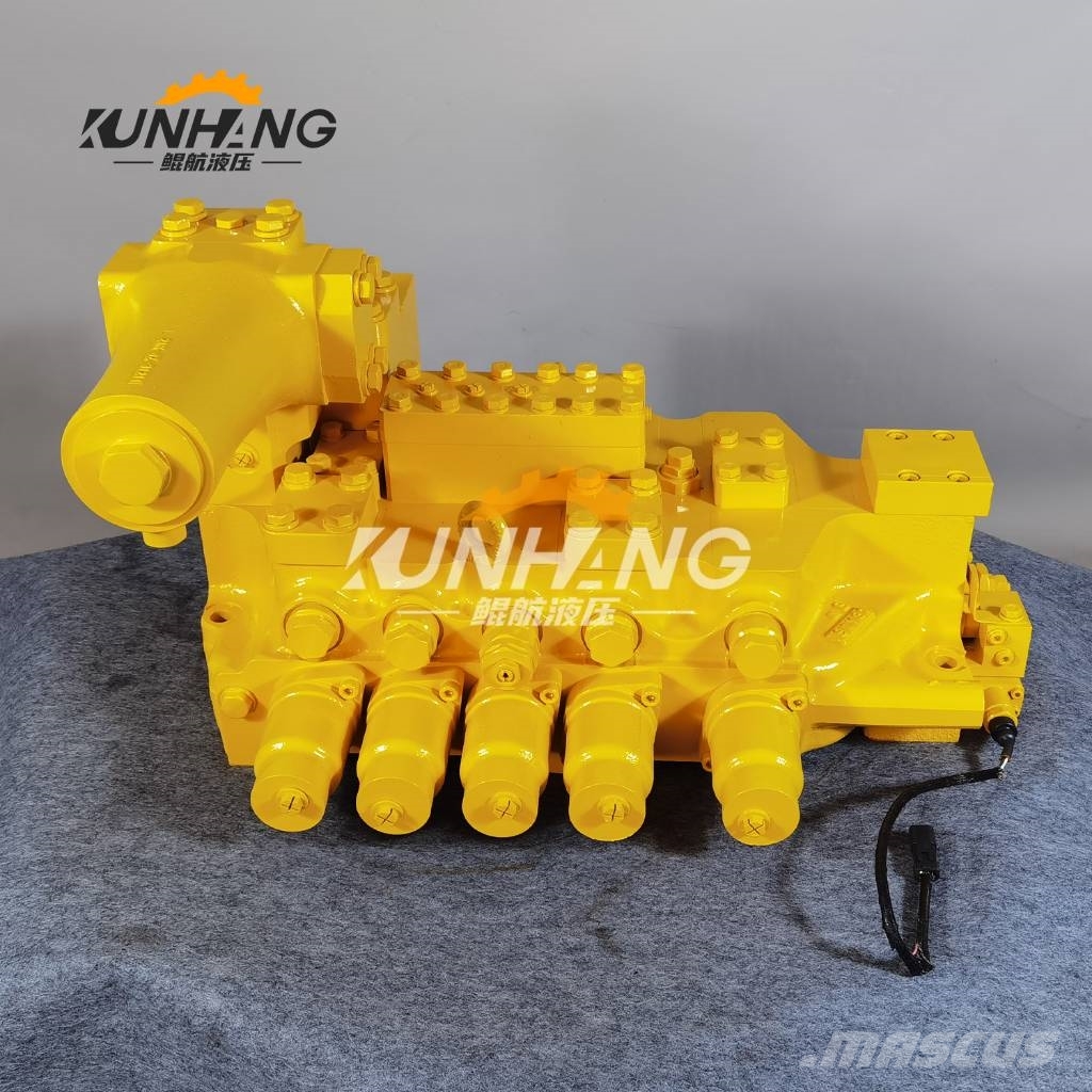 Komatsu PC500LC-10 main valve 723-48-33100 723-40-74400 Hidráulicos