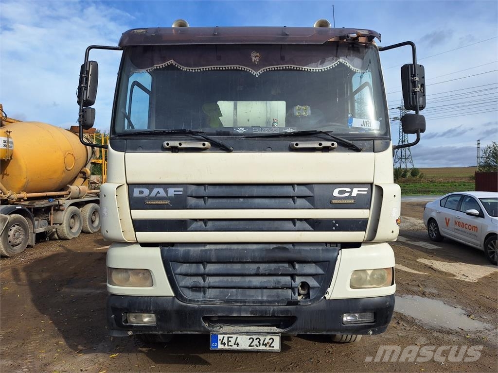 DAF FAD CF 85.430 8X4 Chassis met cabine