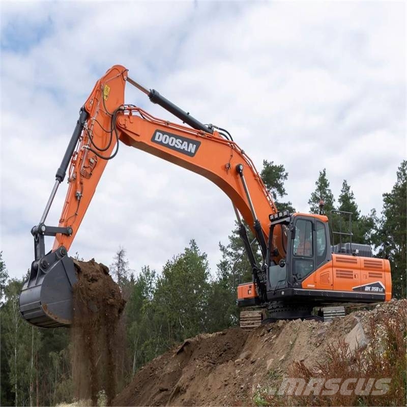 Doosan DX 300 LCA Гусеничні екскаватори