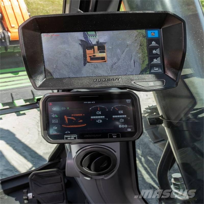Doosan DX 300 LCA Гусеничні екскаватори