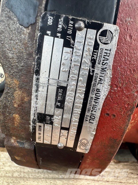 Doppstadt AK 420 USED HYDRAULIC GEARS + rexroth Štěpkovače