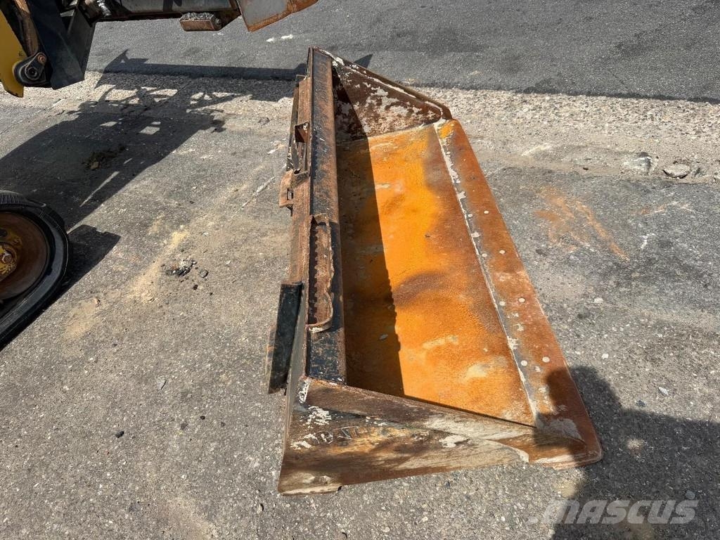 CAT 259D SMART Angle DOZER BLADE (3D LASER PREP) + LOA لوادر انزلاقية التوجيه