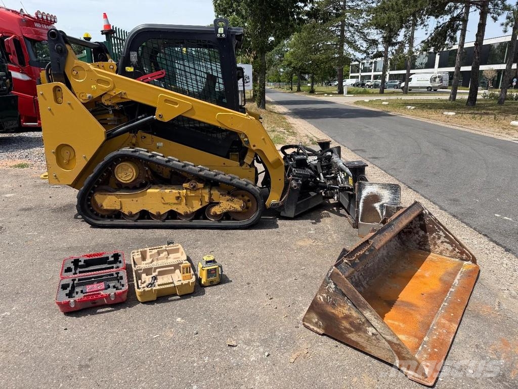 CAT 259D SMART Angle DOZER BLADE (3D LASER PREP) + LOA لوادر انزلاقية التوجيه