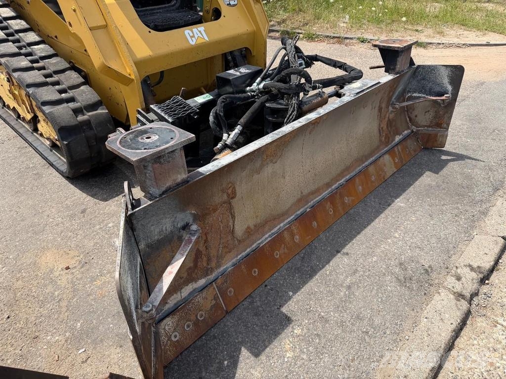 CAT 259D SMART Angle DOZER BLADE (3D LASER PREP) + LOA لوادر انزلاقية التوجيه