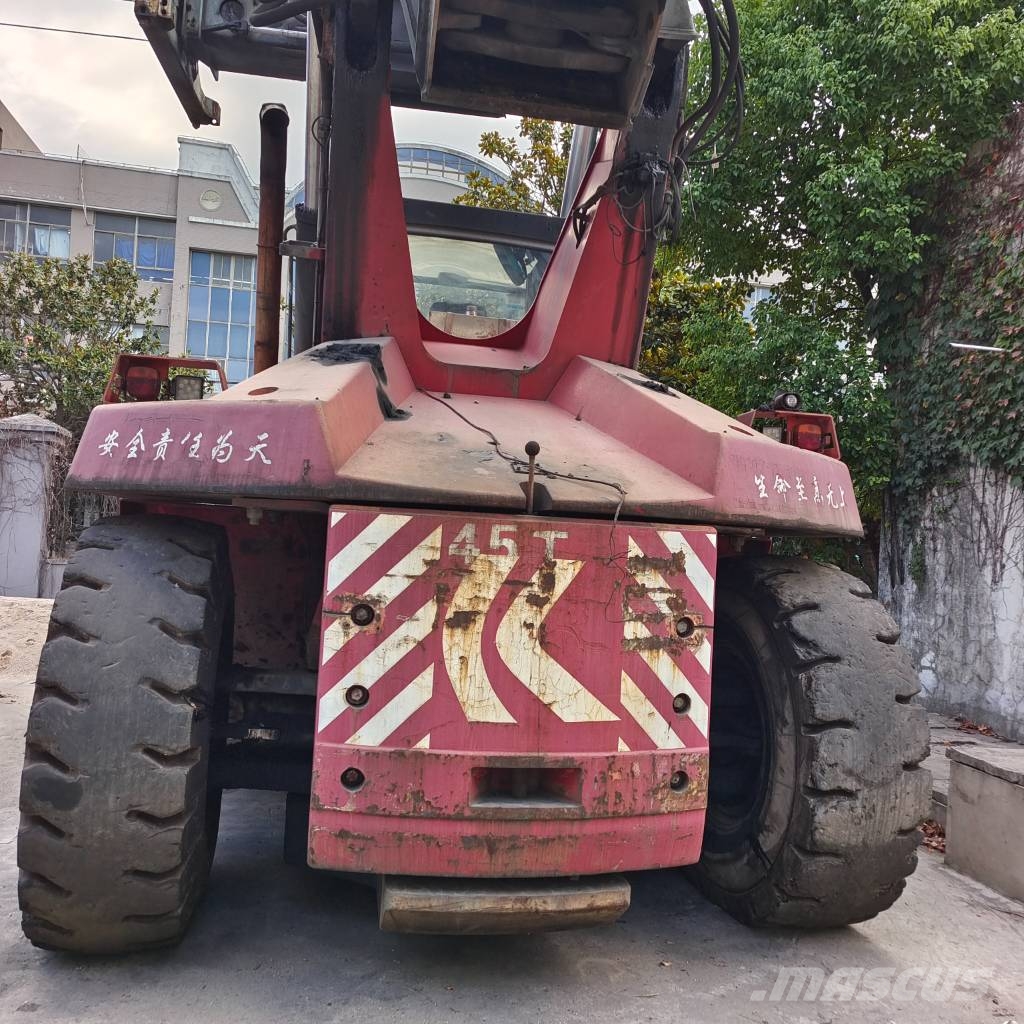 Kalmar DRD 450 specialize in exporting reach stackers رافعات حاويات