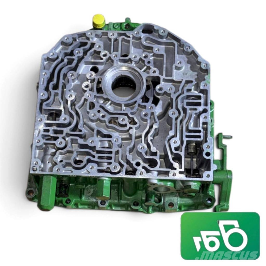 John Deere 7810 GEARBOX COVER R95778 R121885 RE60497 底盘和悬架