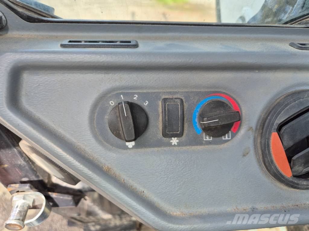 Bobcat L 28 Μίνι φορτωτές