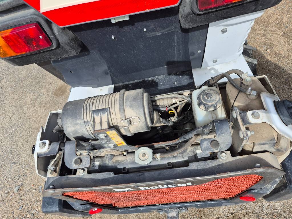 Bobcat L 28 Μίνι φορτωτές