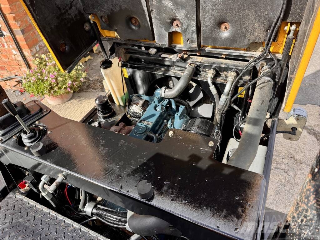 JCB 3 T Minidumper