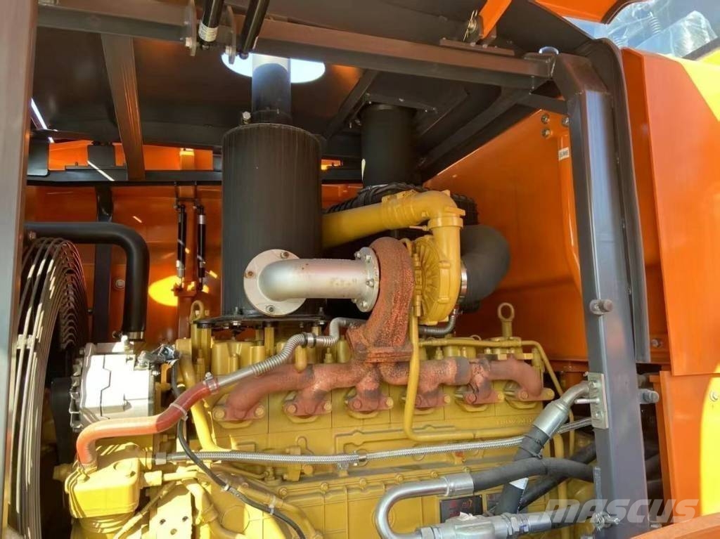 Develon SD 320 휠로우더