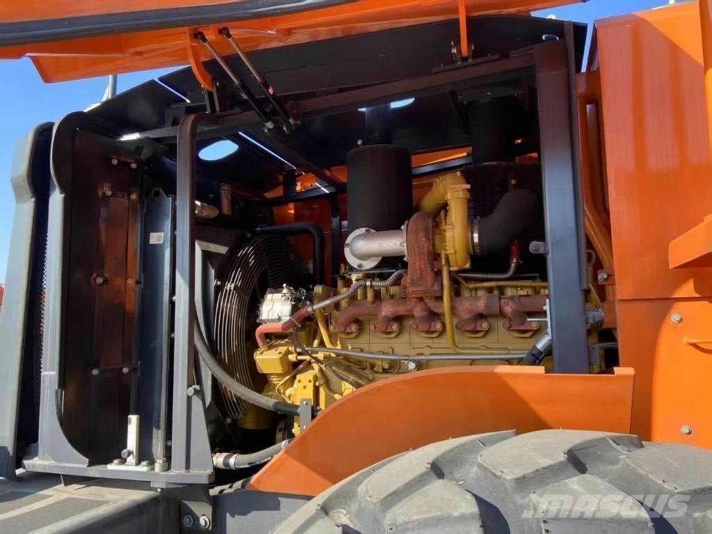 Develon SD 320 휠로우더