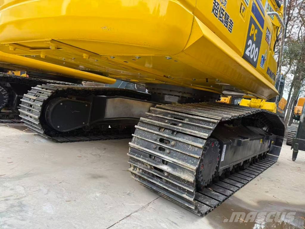 Komatsu PC 200-8N1 Гусеничні екскаватори
