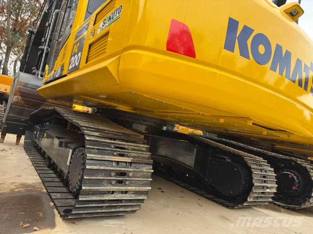 Komatsu PC 200-8N1 Гусеничні екскаватори