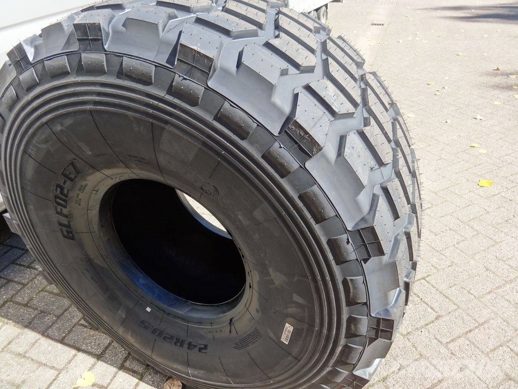 Advance 24R20.5 GLF02 Gumiabroncsok, kerekek és felnik