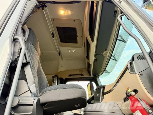 Mercedes-Benz Actros 1845 StreamSpace / Euro 6 Sattelzugmaschinen