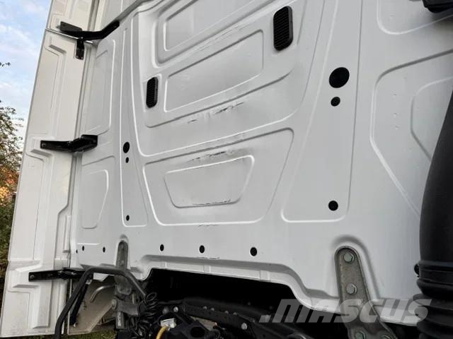 Mercedes-Benz Actros 1845 StreamSpace / Euro 6 Sattelzugmaschinen