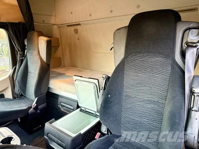 Mercedes-Benz Actros 1845 StreamSpace / Euro 6 Sattelzugmaschinen
