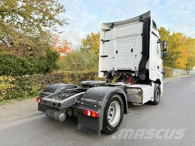 Mercedes-Benz Actros 1845 StreamSpace / Euro 6 Sattelzugmaschinen