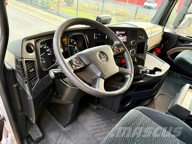 Mercedes-Benz Actros 1845 StreamSpace / Euro 6 Sattelzugmaschinen