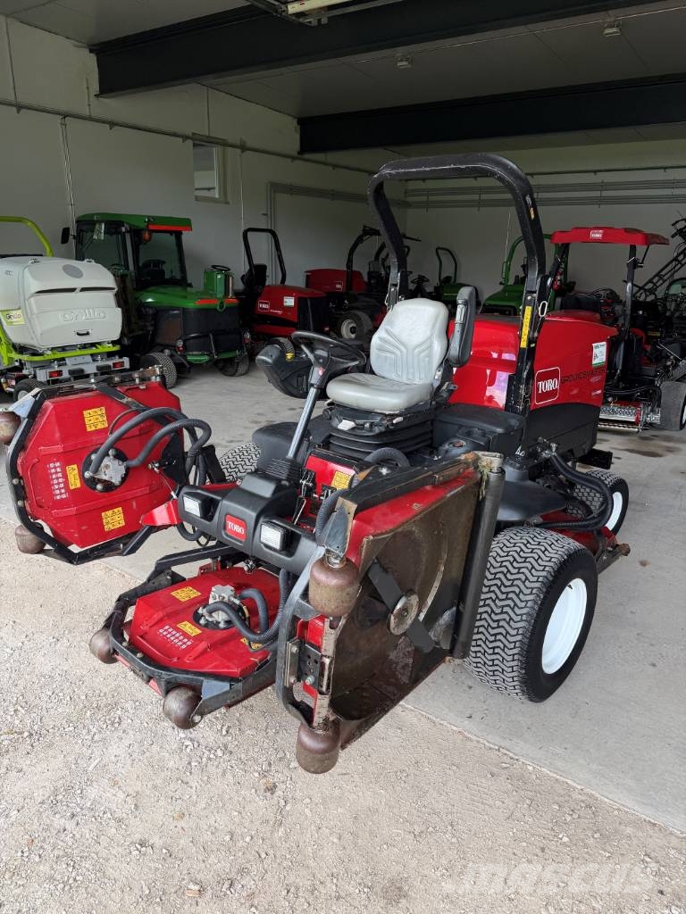 Toro GROUNDSMASTER 4500D Päältäajettavat ruohonleikkurit