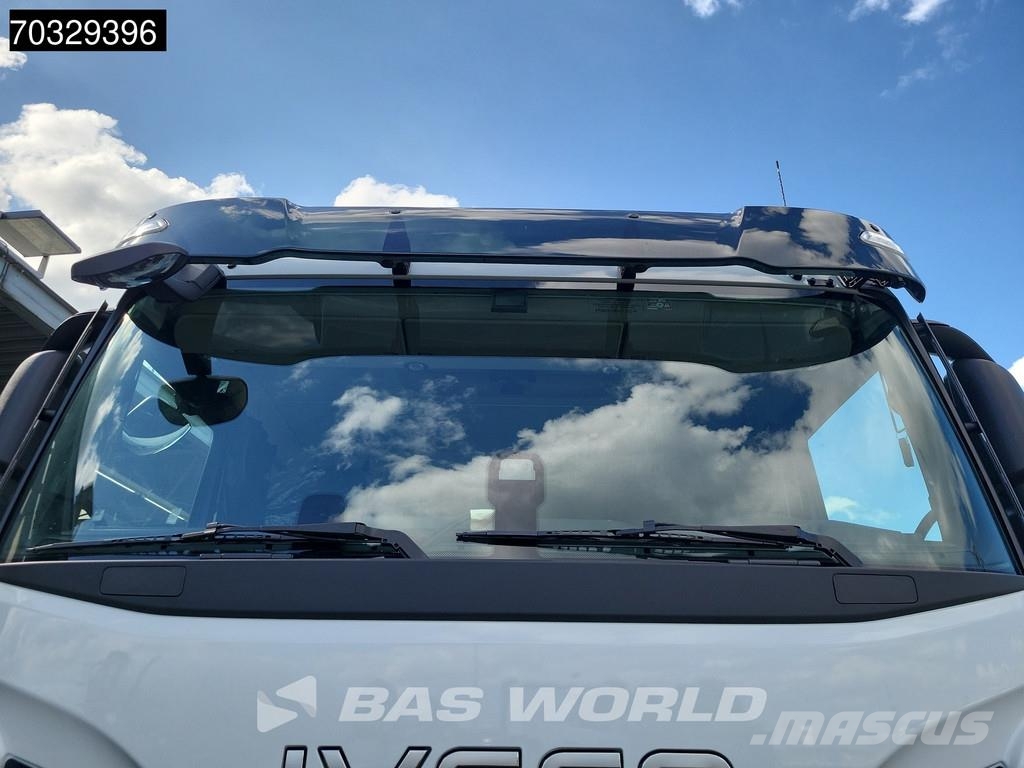 Iveco X-Way 500 8X4 NEW! 13m3 KH Dreiseitenkipper Full S Bañeras basculantes usadas