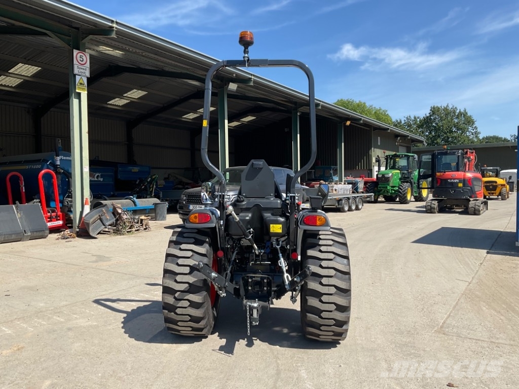 Bobcat CT 2025 Трактори