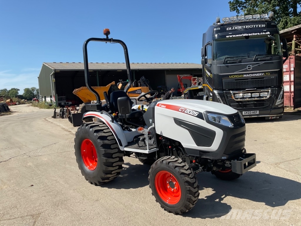 Bobcat CT 2025 Трактори