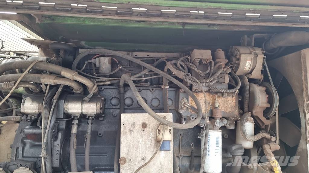 Sennebogen 825 Atliekų / pramoniniai krautuvai