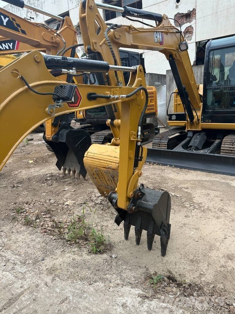 CAT 302 CR Minigrävare < 7t