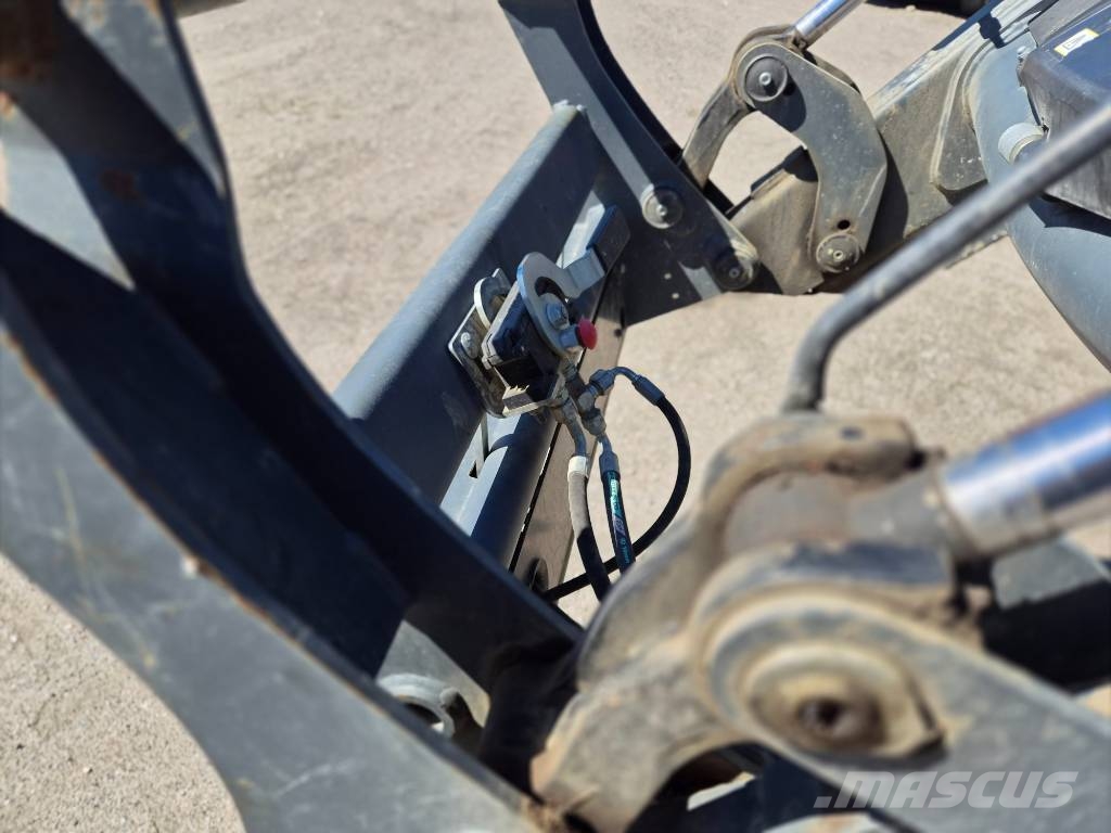 John Deere 6250 R الجرارات