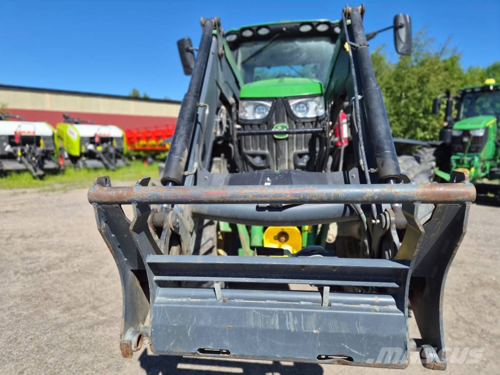 John Deere 6250 R الجرارات