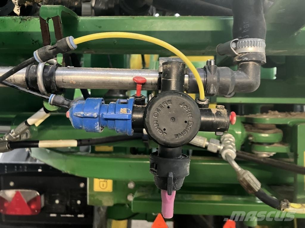 John Deere R962I ANHÄNGEFELDSPRITZE Haagispritsid