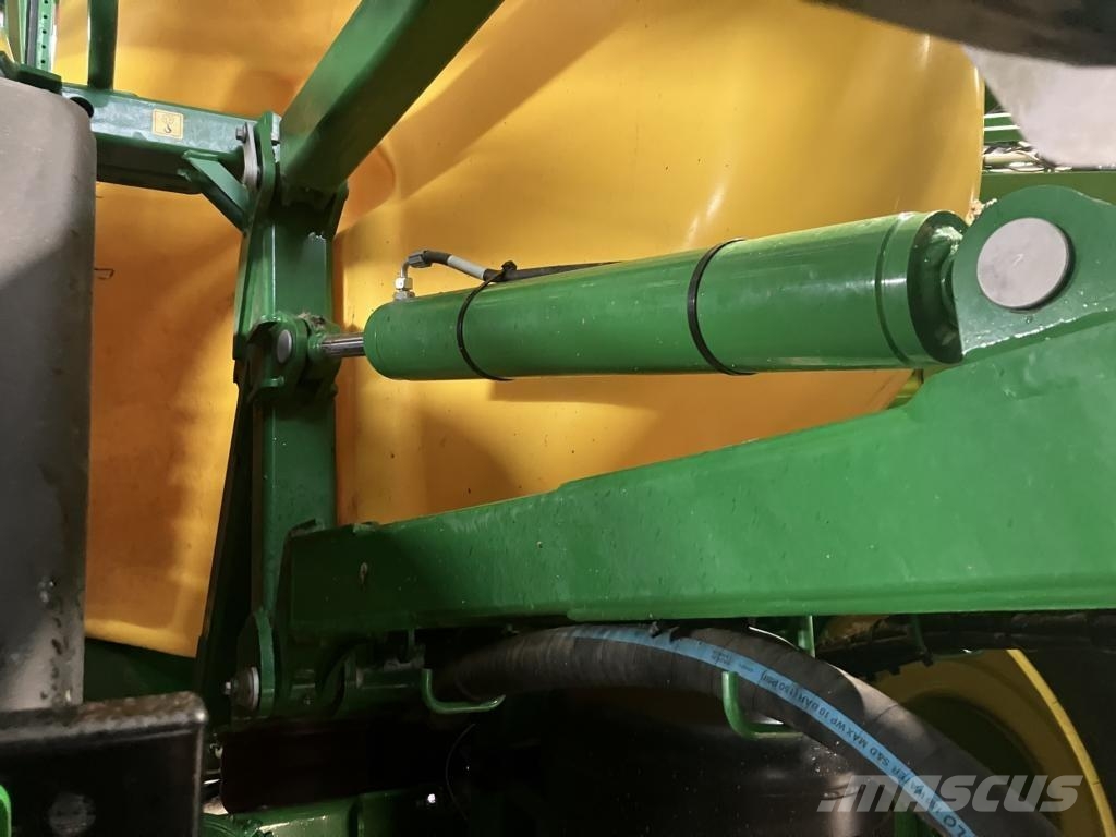 John Deere R962I ANHÄNGEFELDSPRITZE Haagispritsid
