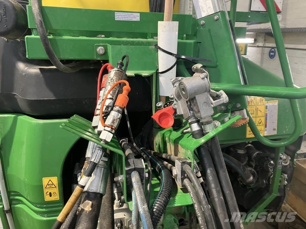 John Deere R962I ANHÄNGEFELDSPRITZE Haagispritsid