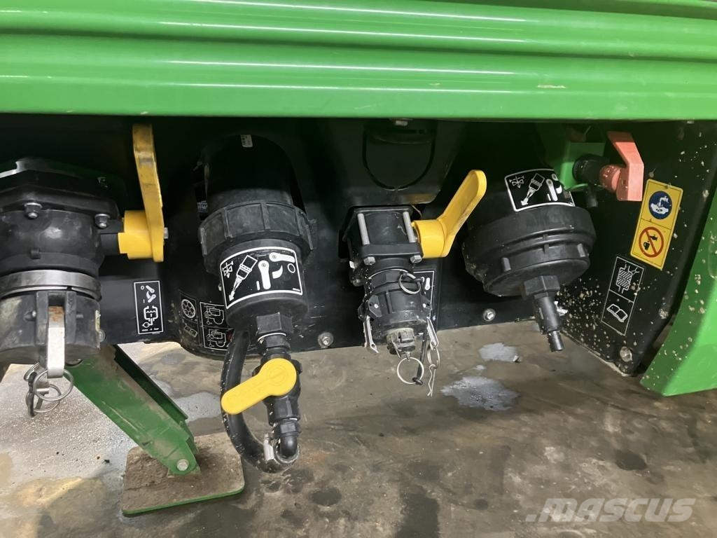 John Deere R962I ANHÄNGEFELDSPRITZE Haagispritsid