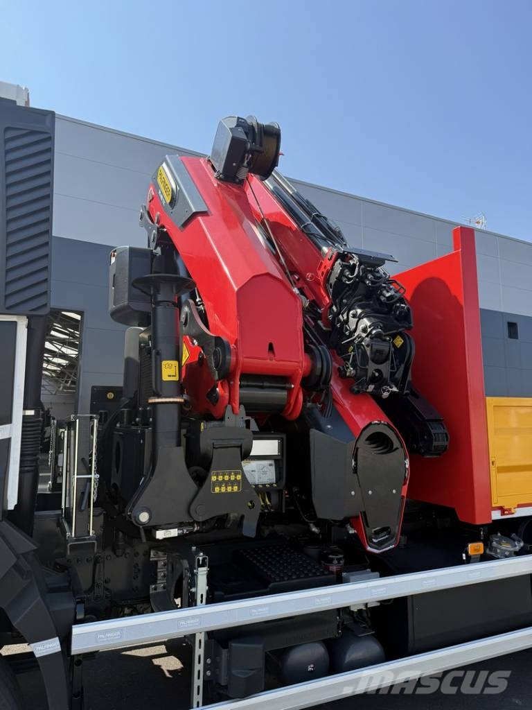 Renault K 440 Camiones grúa