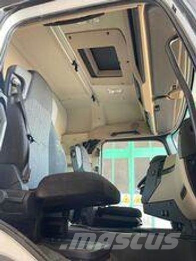 MB Trac Actros 1845 拖拉机/农用车