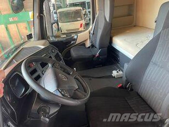 MB Trac Actros 1845 Трактори