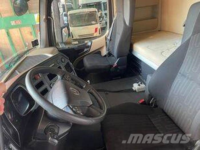 MB Trac Actros 1845 拖拉机/农用车