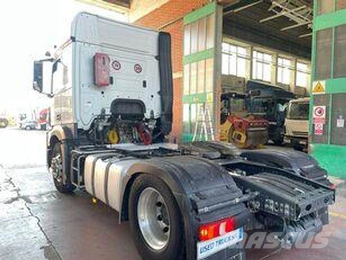 MB Trac Actros 1845 拖拉机/农用车