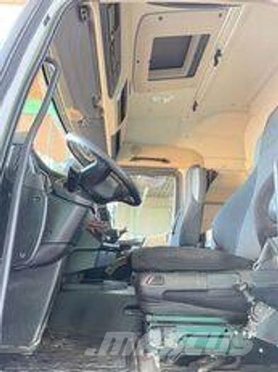 MB Trac Actros 1845 拖拉机/农用车