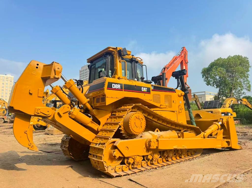 CAT D 8 R Buldožeri guseničari