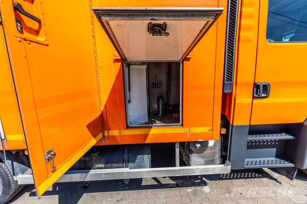 MAN TGL 12.180 BL -DOKA Camiones con caja de remolque