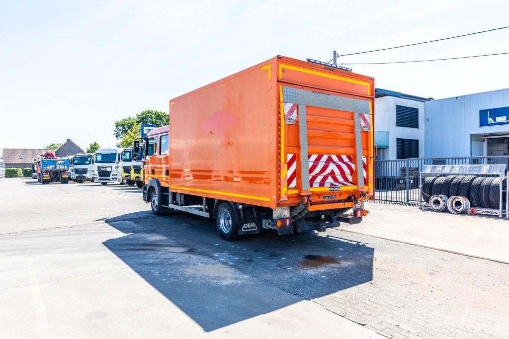 MAN TGL 12.180 BL -DOKA Camiones con caja de remolque