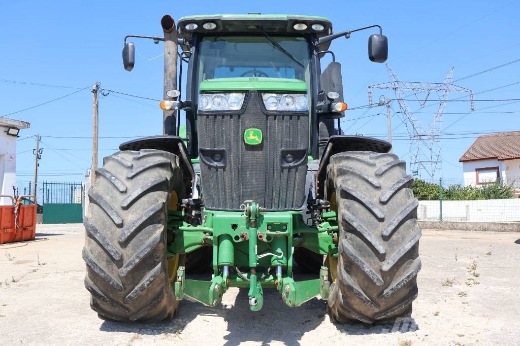 John Deere 7215 R Traktoren