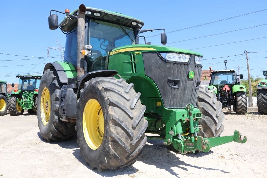 John Deere 7215 R Traktoren