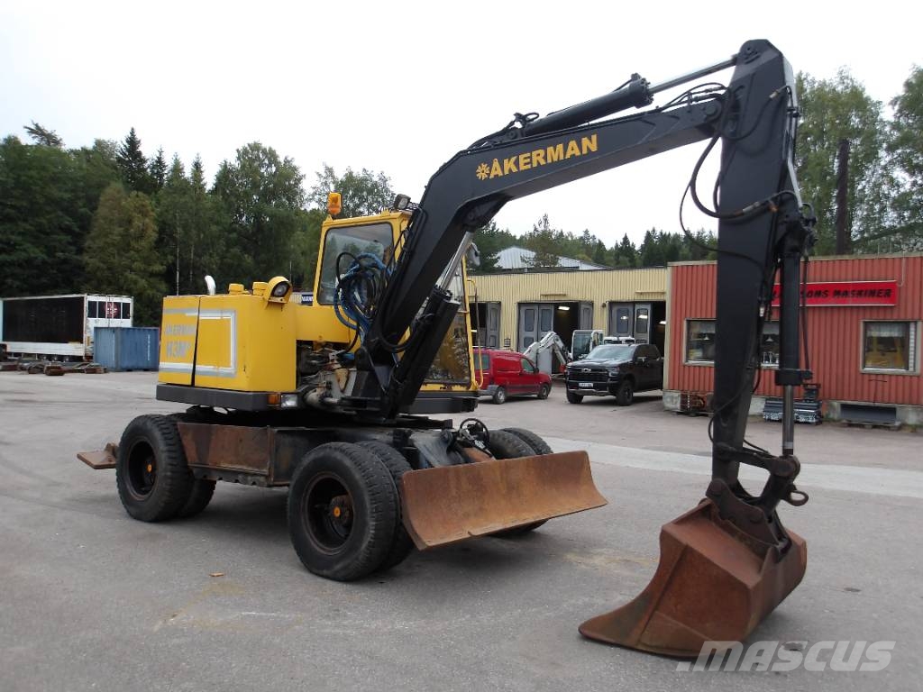 Åkerman H 3 M B Bagri na kolesih