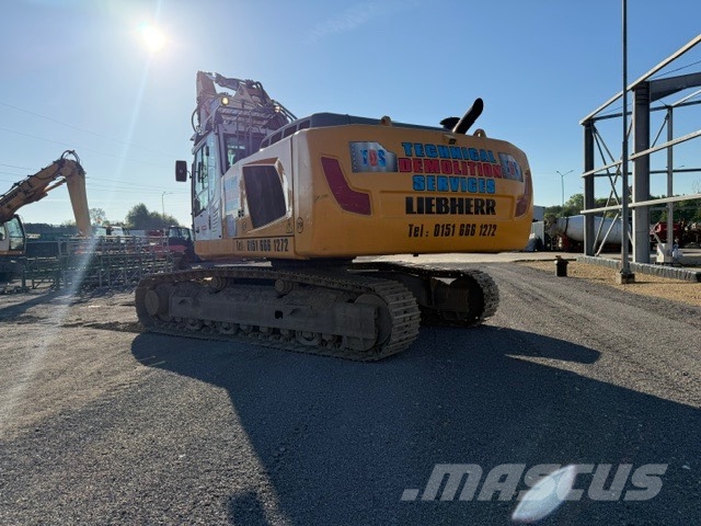 Liebherr R 946 Lánctalpas kotrók