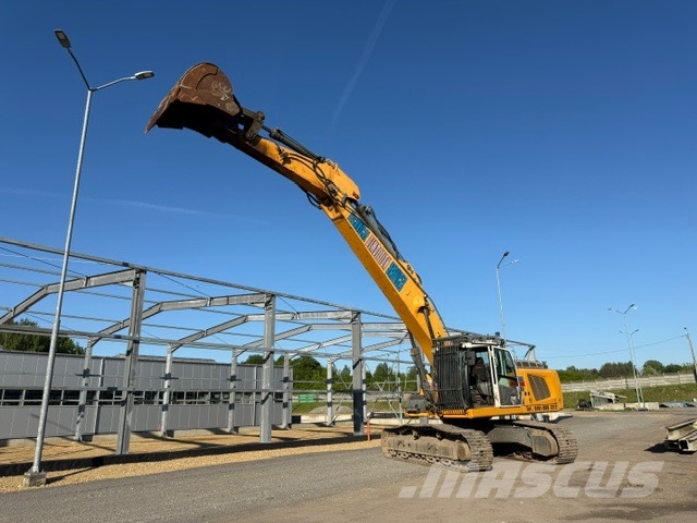 Liebherr R 946 Lánctalpas kotrók