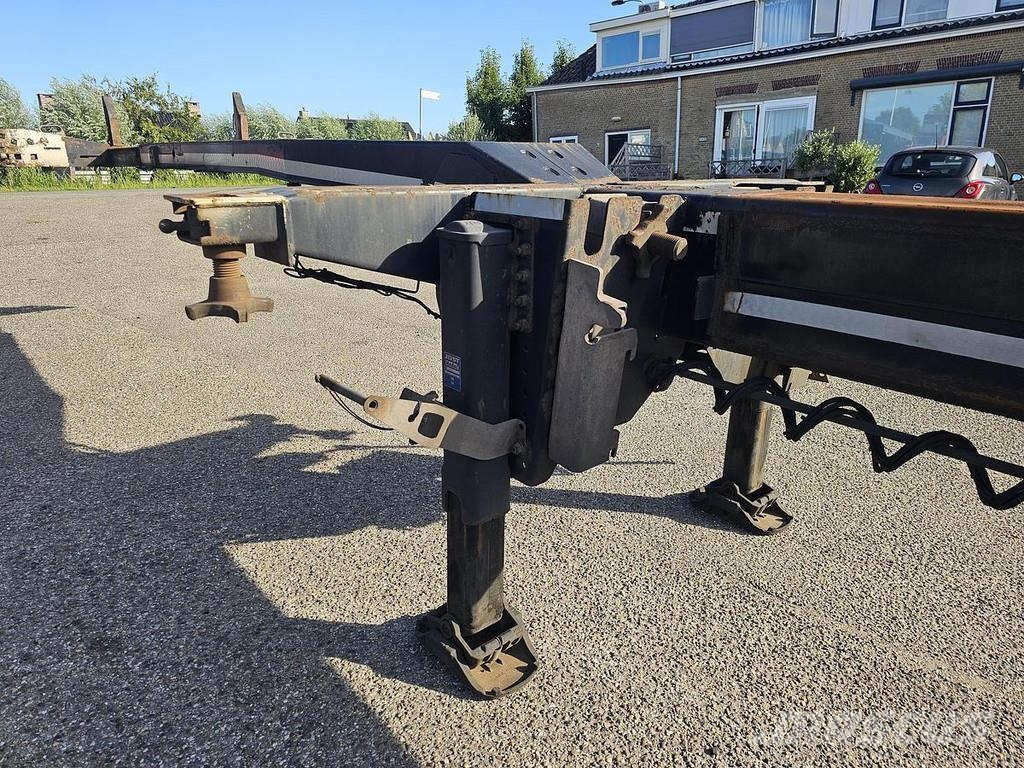 Pacton FLEX XL/ ALL CONNECTIONS/ 3 X EXTENDIBLE /SAF DRUM Konteinerių puspriekabės